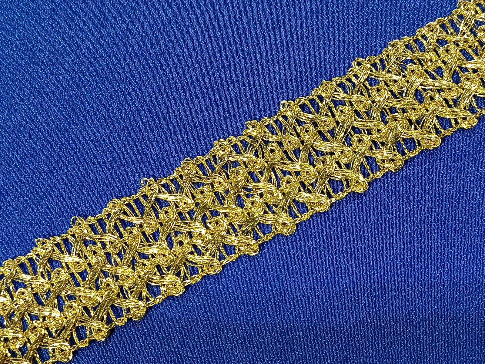 Pasamanería Lineal Metálico Oro 3 cms