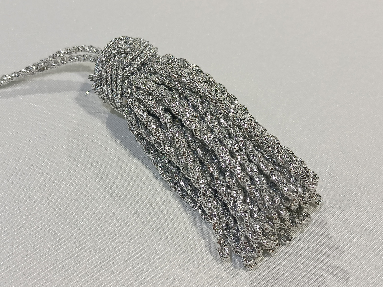Borla Glase Nudo Pequeña 7 cms Plata
