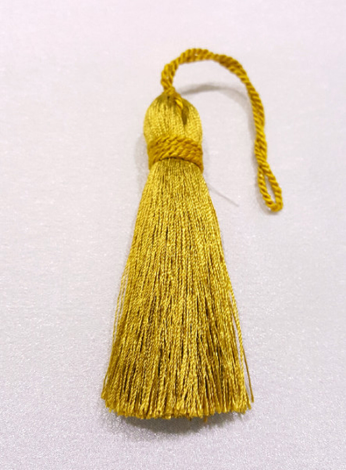 Borla Cuquilo Seda Oro