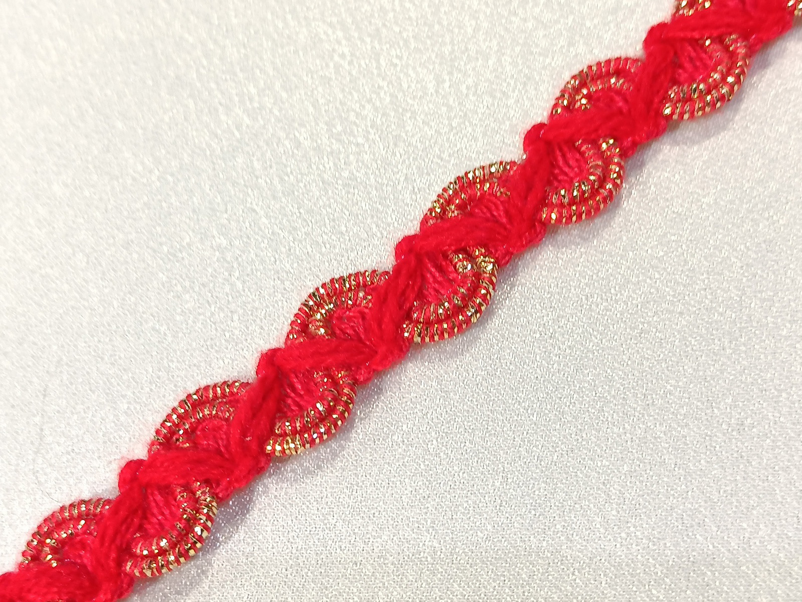 Pasamanería Ondas Rojo Lanoso