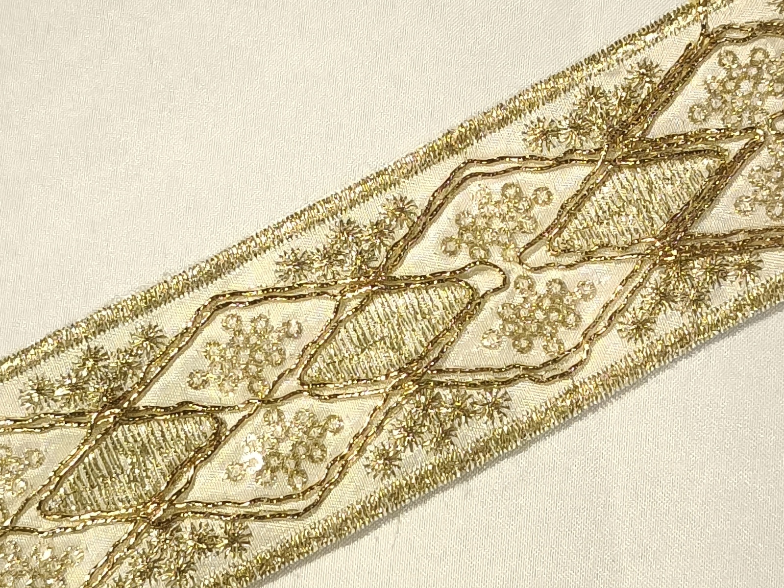 Cenefa Andalucía Blanco Oro 