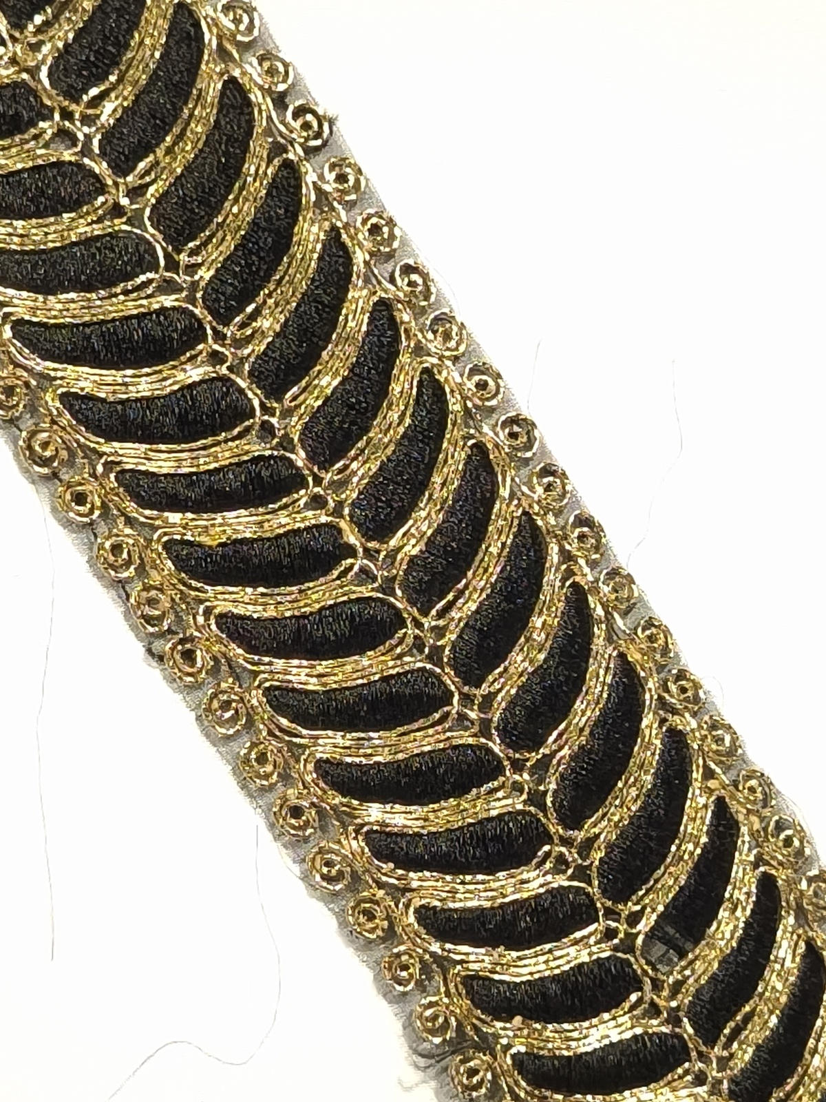 Cenefa Aquiles Negro - Oro