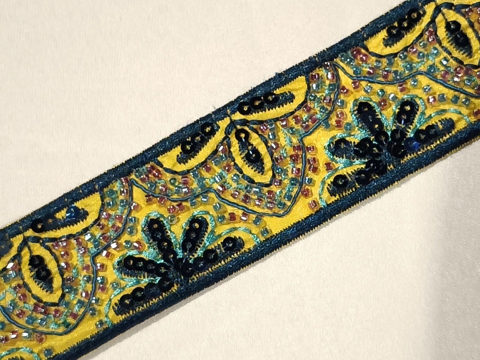 Cenefa Marjal Amarillo-Verde