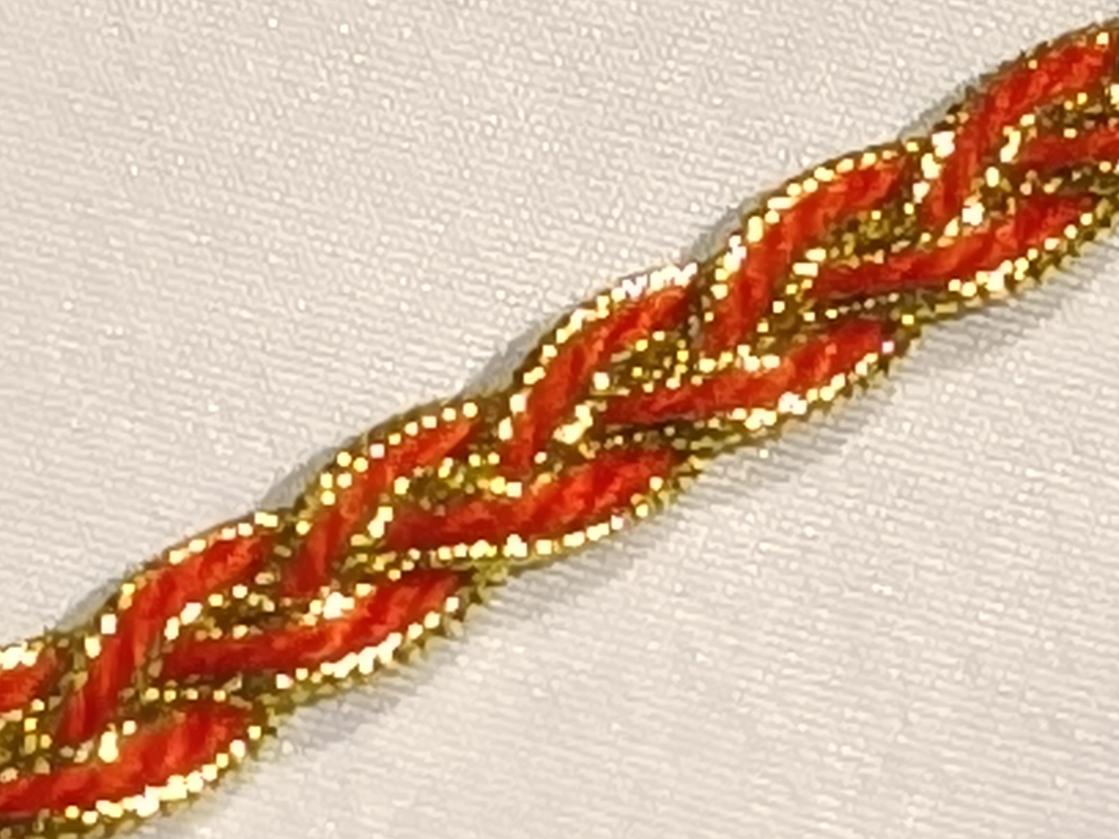 Pasamanería Trenzada Estrecha Rojo/oro