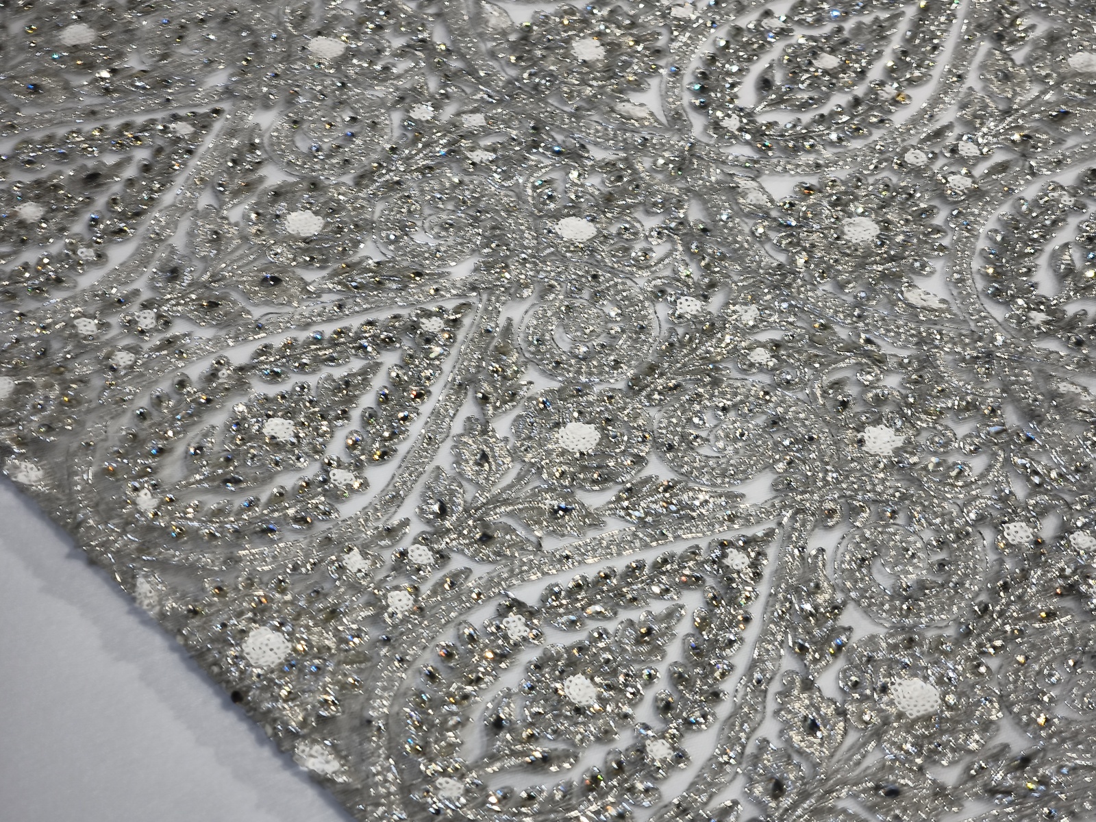 Pedrería Cristal Hojas Lanza Plata