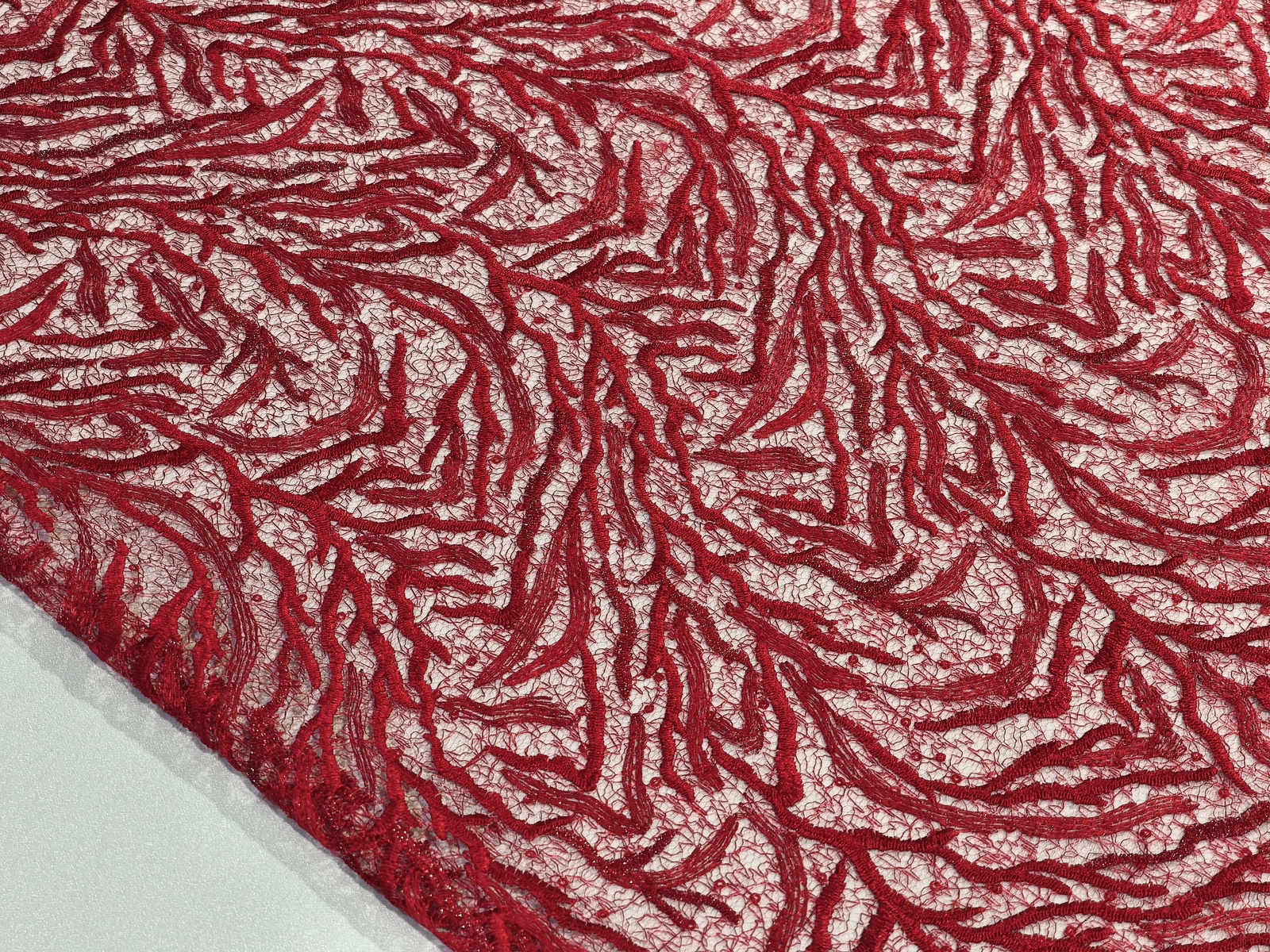 Malla bordada Infierno Rojo